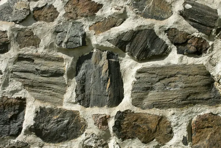 Natural Stone Retaining Wall in Baltimore County